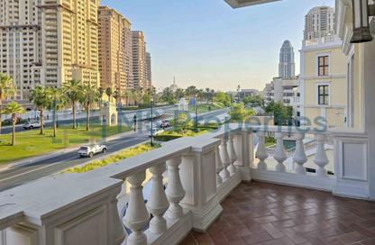 Apartment - 2 Bedrooms - 3 Bathrooms for sale in Carnaval - Qanat Quartier - The Pearl Island - Doha