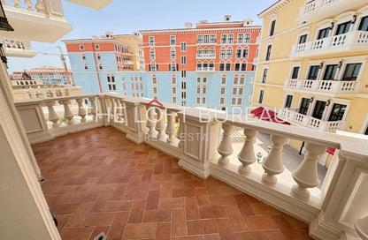 Apartment - 3 Bedrooms - 4 Bathrooms for sale in Mercato - Qanat Quartier - The Pearl Island - Doha