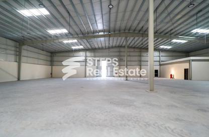 Warehouse - Studio - 1 Bathroom for rent in Industrial Area 4 - Industrial Area - Industrial Area - Doha