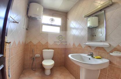 Apartment - 3 Bedrooms - 3 Bathrooms for rent in Muntazah 7 - Al Muntazah - Doha