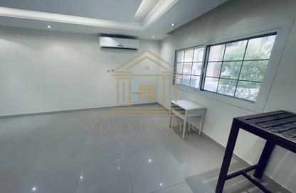 مجمع سكني - 4 غرف نوم - 4 حمامات للايجار في شارع الوعب - الوعب - الدوحة