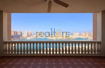 Apartment - 2 Bedrooms - 3 Bathrooms for rent in Tower 31 - Porto Arabia - The Pearl Island - Doha
