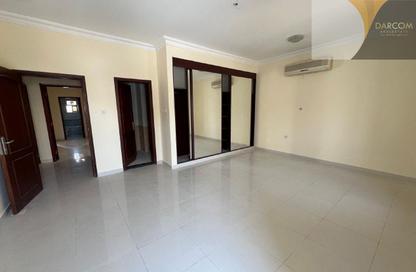 Villa - 6 Bedrooms - 7 Bathrooms for rent in Izghawa - Izghawa - Doha