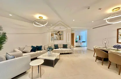 Apartment - 3 Bedrooms - 5 Bathrooms for rent in Floresta Gardens - Floresta Gardens - The Pearl Island - Doha