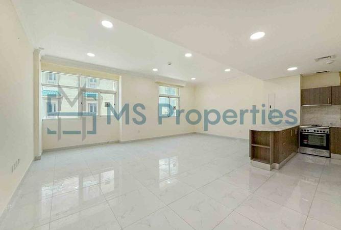 60111765 - Property Image 2