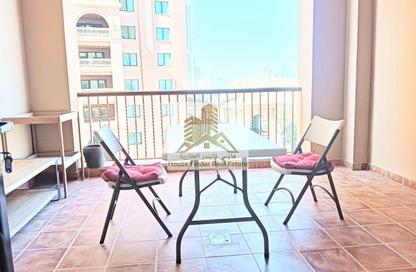 Apartment - Studio - 1 Bathroom for rent in The Pearl Island - Doha