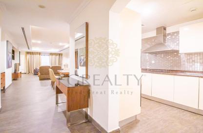 Apartment - 1 Bedroom - 2 Bathrooms for rent in East Porto Drive - Porto Arabia - The Pearl Island - Doha