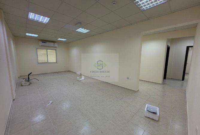 52272061 - Property Main Image