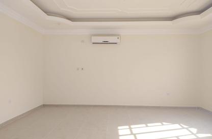 Duplex - 5 - 4 for rent in Ain Khaled Villas - Ain Khaled - Doha