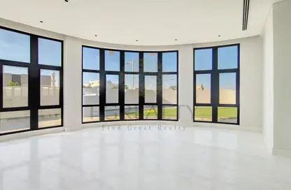 Villa - 7 Bedrooms for sale in Waterfront West Villas - Waterfront Residential - The Waterfront - Lusail