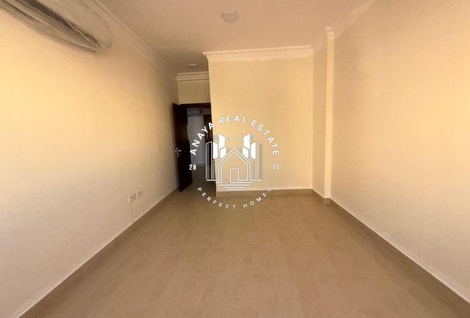 1004408 - Property Image 3