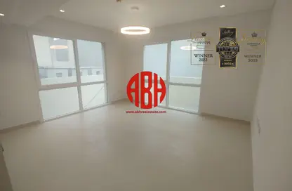 شقة - 3 غرف نوم - 3 حمامات للايجار في شارع الكورنيش - شارع الكورنيش - الدوحة