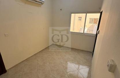 Apartment - Studio - 1 Bathroom for rent in Ain Khaled - Doha