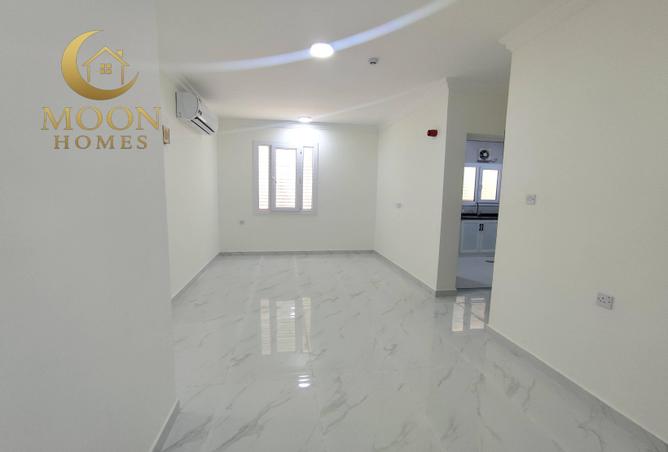 57254372 - Property Main Image