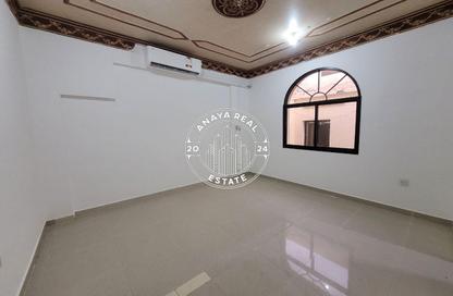 Villa - Studio - 1 Bathroom for rent in Bu Hamour Street - Abu Hamour - Doha