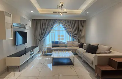 Apartment - 2 Bedrooms - 2 Bathrooms for rent in Giardino Village - The Pearl Island - Doha