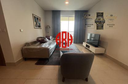 Apartment - 2 Bedrooms - 3 Bathrooms for rent in Viva East - Viva Bahriyah - The Pearl Island - Doha