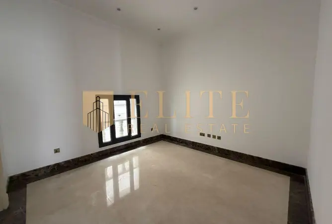 63307692 - Property Image 3