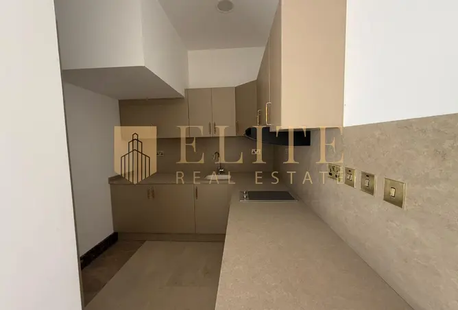 63307692 - Property Image 2