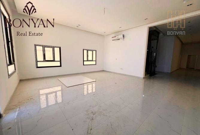 57782153 - Property Main Image