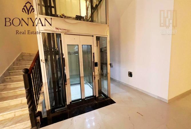 57782153 - Property Image 2