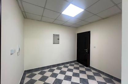 Apartment - 3 Bedrooms - 3 Bathrooms for rent in Fereej Bin Mahmoud - Doha