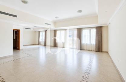 Apartment - 3 Bedrooms - 4 Bathrooms for rent in Porto Arabia - The Pearl Island - Doha Apartment - 3 Bedrooms - 4 Bathrooms for rent in Porto Arabia - The Pearl Island - Doha