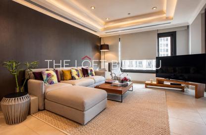 Apartment - 2 - 3 for sale in Tower 7 (Ferrari Tower) - Porto Arabia - The Pearl Island - Doha