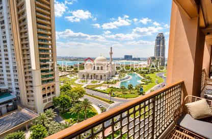 Apartment - 2 - 3 for sale in Tower 7 (Ferrari Tower) - Porto Arabia - The Pearl Island - Doha