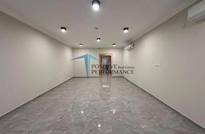 Apartment - 3 Bedrooms - 4 Bathrooms for rent in Musheireb Tower - Musheireb - Musheireb - Doha