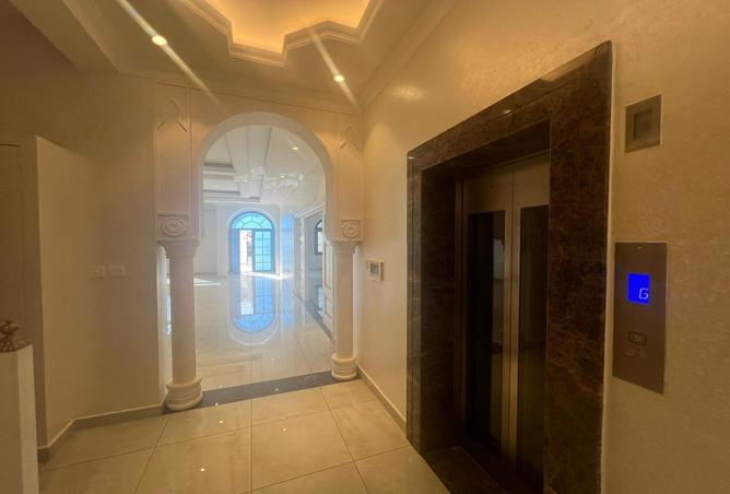 53190969 - Property Image 2