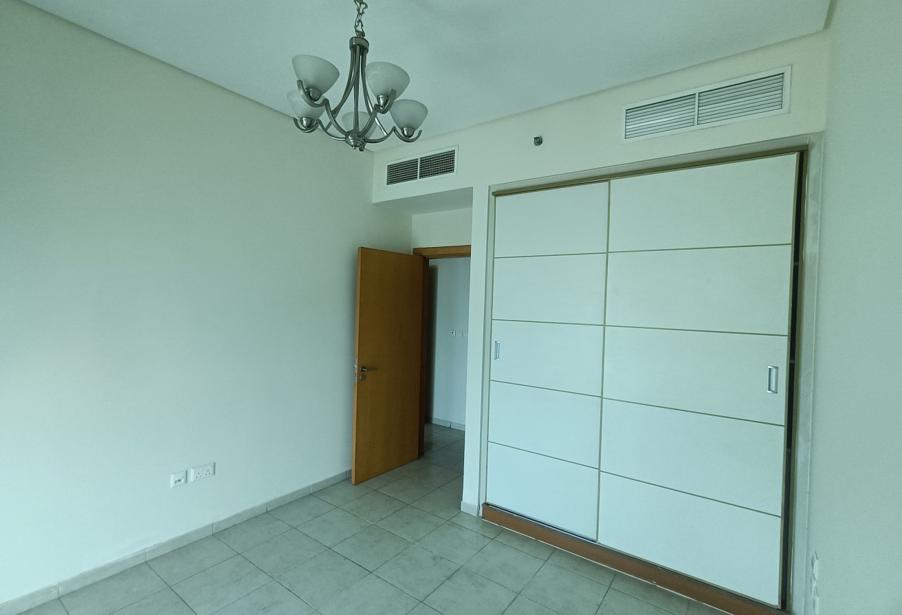 2BHK APARTMENT  SEMI FURNISHED WITH CITY VIEW thumbnail 8