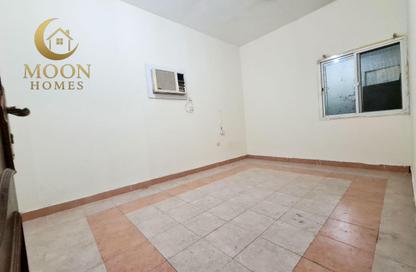 Apartment - 3 - 2 for rent in Umm Ghwailina Comm - Umm Ghuwalina - Umm Ghuwailina - Doha Apartment - 3 - 2 for rent in Umm Ghwailina Comm - Umm Ghuwalina - Umm Ghuwailina - Doha