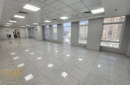 مساحات مكتبية - استوديو - 2 حمامات للايجار في منتزه 13 - المنتزه - الدوحة