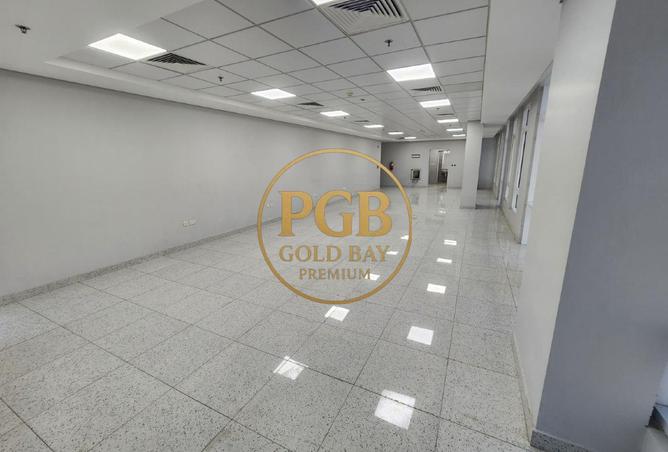 981788 - Property Image 3