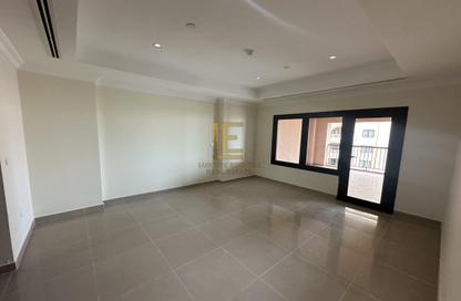 Apartment - 1 Bedroom - 2 Bathrooms for rent in West Porto Drive - Porto Arabia - The Pearl Island - Doha