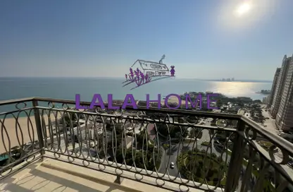 Penthouse - 3 Bedrooms - 5 Bathrooms for rent in Floresta Gardens - Floresta Gardens - The Pearl Island - Doha