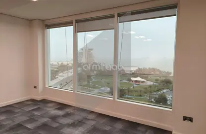 Office Space - Studio - 2 Bathrooms for rent in West Bay - Doha