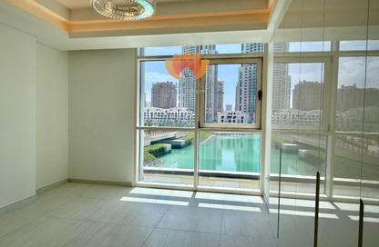 Apartment - 2 Bedrooms - 4 Bathrooms for rent in Crystal Residence - Gewan Island - The Pearl Island - Doha