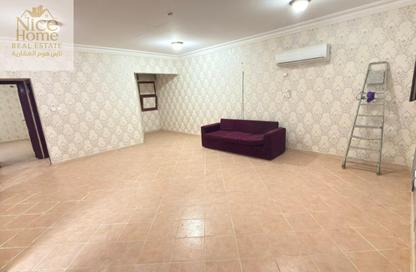 Apartment - 2 Bedrooms - 2 Bathrooms for rent in Anas Street - Fereej Bin Mahmoud North - Fereej Bin Mahmoud - Doha