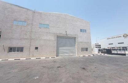 Warehouse - Studio - 1 Bathroom for rent in Birkat Al Awamer - Al Wakra