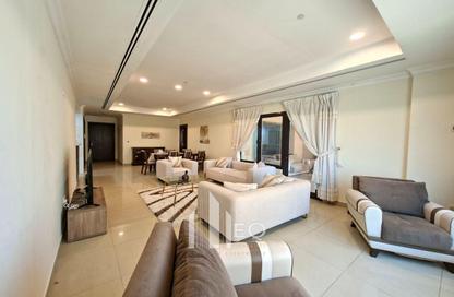 Apartment - 1 Bedroom - 2 Bathrooms for rent in West Porto Drive - Porto Arabia - The Pearl Island - Doha