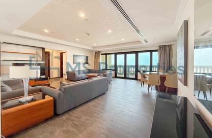 Apartment - 2 Bedrooms - 3 Bathrooms for rent in West Porto Drive - Porto Arabia - The Pearl Island - Doha