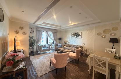 Apartment - 2 Bedrooms - 2 Bathrooms for rent in West Porto Drive - Porto Arabia - The Pearl Island - Doha Apartment - 2 Bedrooms - 2 Bathrooms for rent in West Porto Drive - Porto Arabia - The Pearl Island - Doha