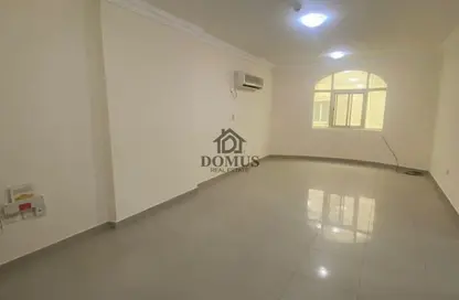 Apartment - 2 Bedrooms - 2 Bathrooms for rent in Al Zubair Bakkar Street - Al Sadd - Doha