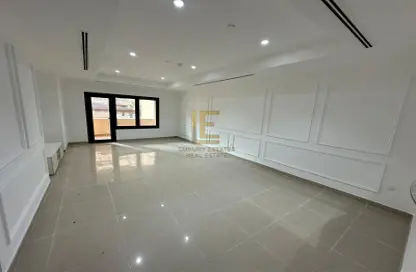 Apartment - 1 Bedroom - 2 Bathrooms for rent in East Porto Drive - Porto Arabia - The Pearl Island - Doha