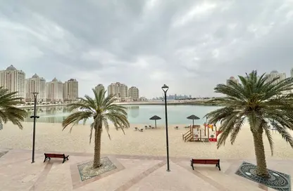 Apartment - 1 Bedroom - 1 Bathroom for rent in Viva West - Viva Bahriyah - The Pearl Island - Doha