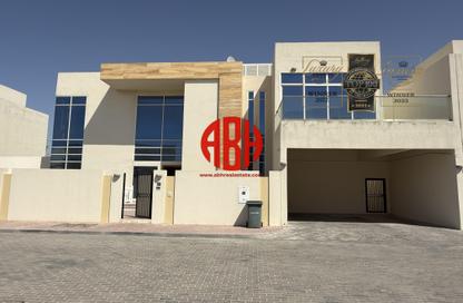 Villa - 5 Bedrooms - 5 Bathrooms for rent in Ain Khaled Villas - Ain Khaled - Doha