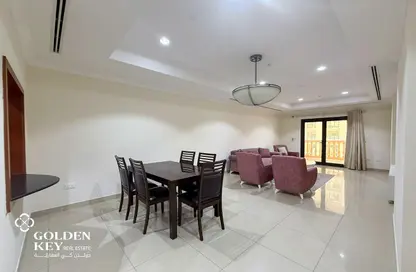 Apartment - 2 Bedrooms - 3 Bathrooms for rent in West Porto Drive - Porto Arabia - The Pearl Island - Doha