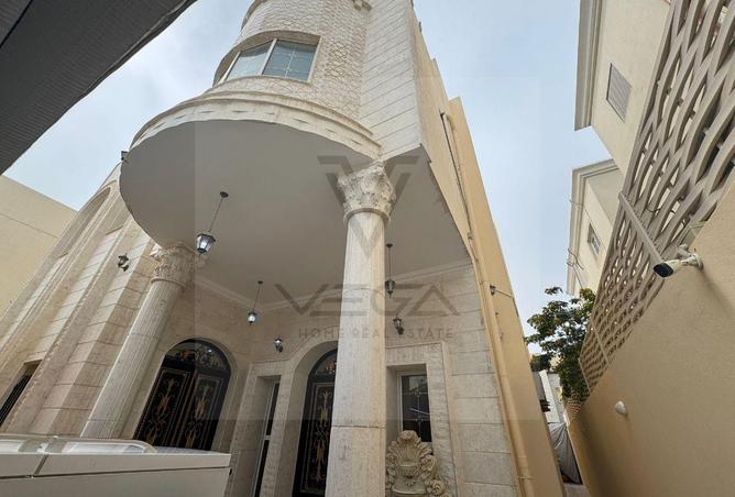 54589108 - Property Main Image